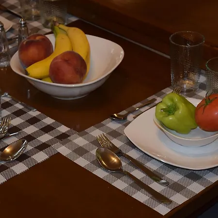 Garden's Λεπτοκαρυά