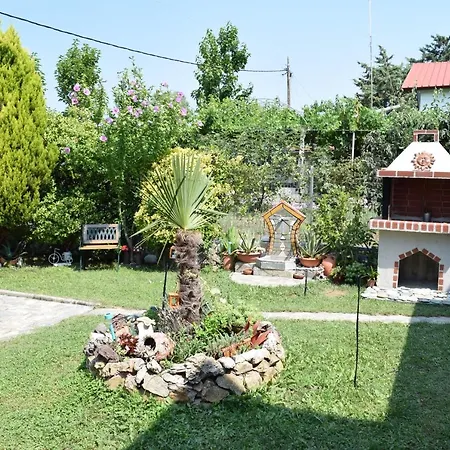 Vilă Garden's